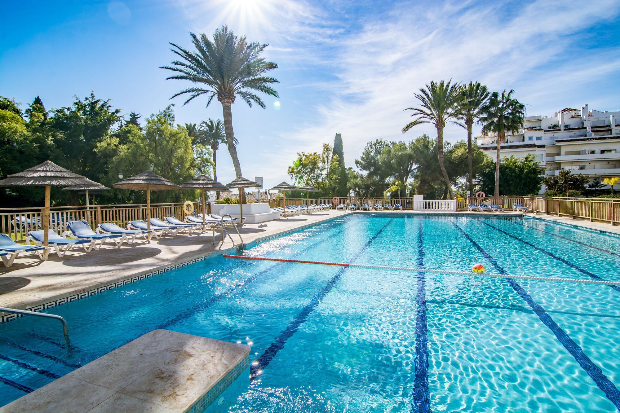 Gardenias Ii - Roomservice Marbella